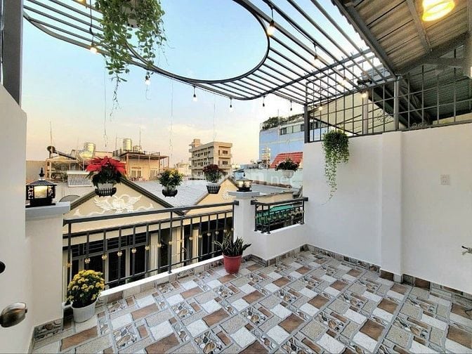 Cần bán gấp nhà 60m2 giá 3tỷ550 triệu đường Nguyễn Xí quận Bình Thạnh