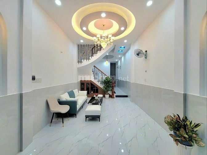 Cần bán gấp nhà 60m2 giá 3tỷ550 triệu đường Nguyễn Xí quận Bình Thạnh