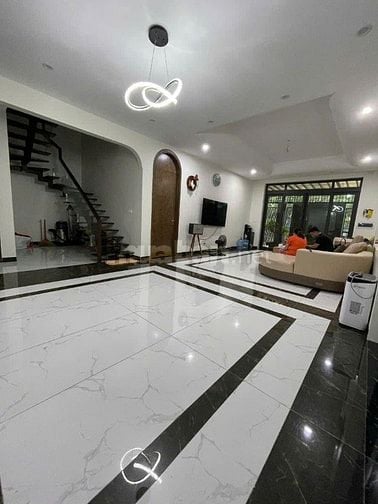 BÁN BIỆT THỰ GIÁP HỒ TÂY, MỚI ĐẸP - NGÕ Ô TÔ TRÁNH,155M2, GIÁ 18,3TỶ