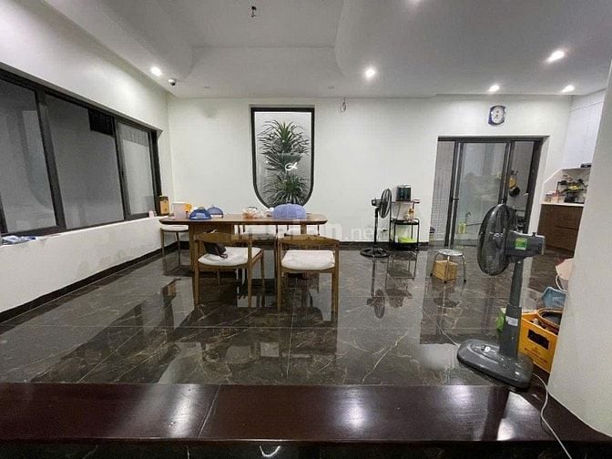 BÁN BIỆT THỰ GIÁP HỒ TÂY, MỚI ĐẸP - NGÕ Ô TÔ TRÁNH,155M2, GIÁ 18,3TỶ