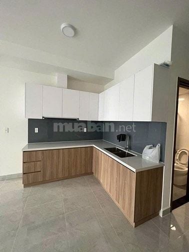 Cho thuê căn hộ quận 6 View hồ bơi đầy đủ tiện nghi