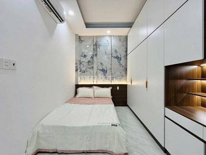 NHÀ ĐẸP-GIÁ TỐT-TRUNG TÂM PHÚ NHUÂN-SỔ HỒNG RIÊNG-ĐANG CHO THUÊ 15TR/T