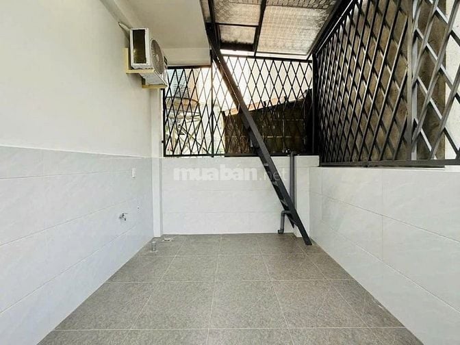 NHÀ ĐẸP-GIÁ TỐT-TRUNG TÂM PHÚ NHUÂN-SỔ HỒNG RIÊNG-ĐANG CHO THUÊ 15TR/T