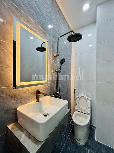 NHÀ ĐẸP-GIÁ TỐT-TRUNG TÂM PHÚ NHUÂN-SỔ HỒNG RIÊNG-ĐANG CHO THUÊ 15TR/T