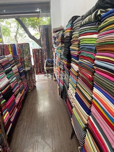 Sang nhượng cửa hàng vải thời trang 