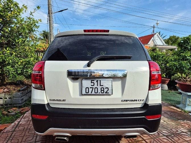 Cần bán Captiva (LTZ) sx:2015 At,màu trắng,gđ sử dụng mới 95%