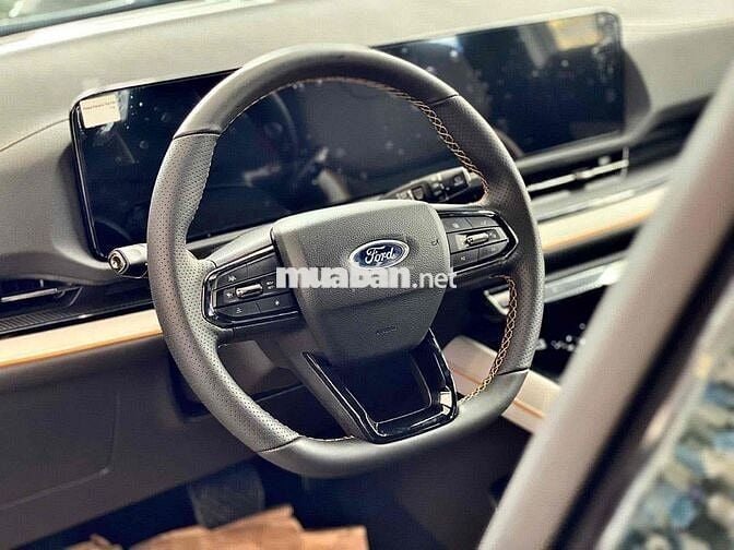 Ford Territory 2025 Sport 1.5AT mới 100%