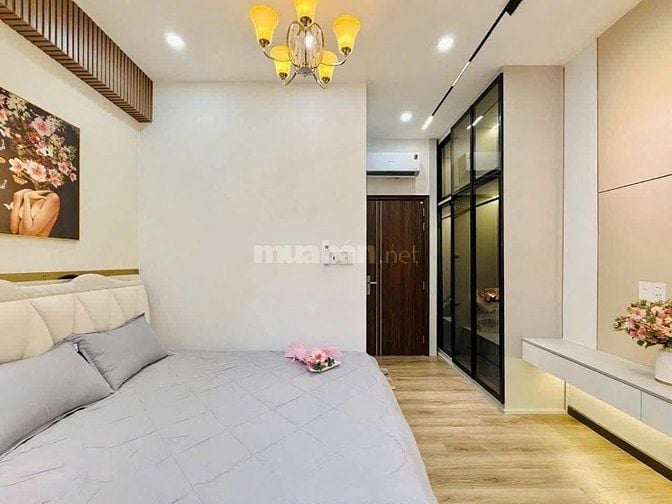 Nhà 55m² đường 3/2 gần BV Bình Dân. Xây 1 trệt 3 lầu, giá 3,1 tỷ. SHR