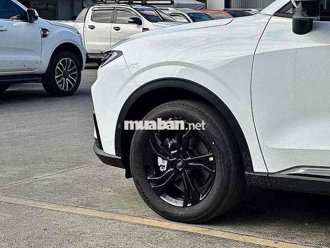Ford Territory 2025 Sport 1.5AT mới 100%