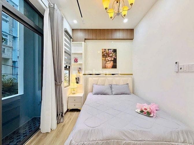 Nhà 55m² đường 3/2 gần BV Bình Dân. Xây 1 trệt 3 lầu, giá 3,1 tỷ. SHR