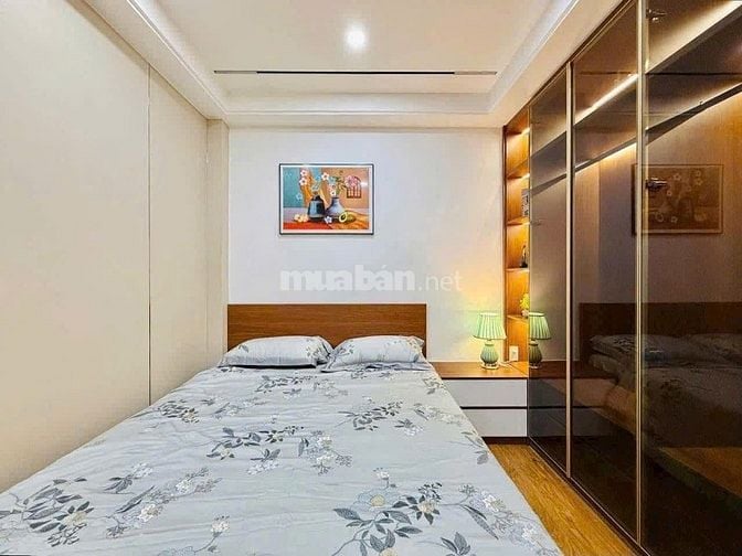 Nhà 55m² đường 3/2 gần BV Bình Dân. Xây 1 trệt 3 lầu, giá 3,1 tỷ. SHR