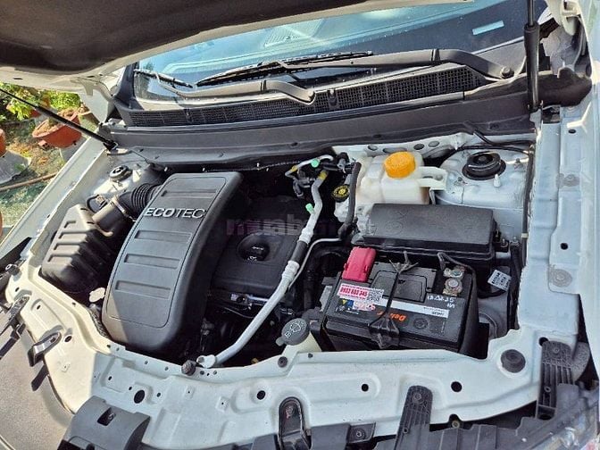 Cần bán Captiva (LTZ) sx:2015 At,màu trắng,gđ sử dụng mới 95%