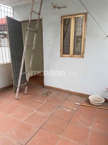 Bán nhà phố Lạc Long Quân – Ngõ rộng, an ninh cao, tiện ích ngập tràn 