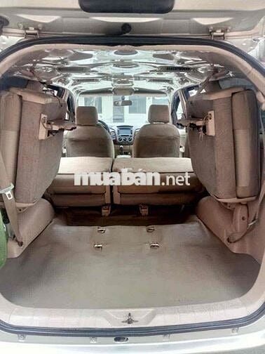 Toyota Innova 2006 G - 100000 km