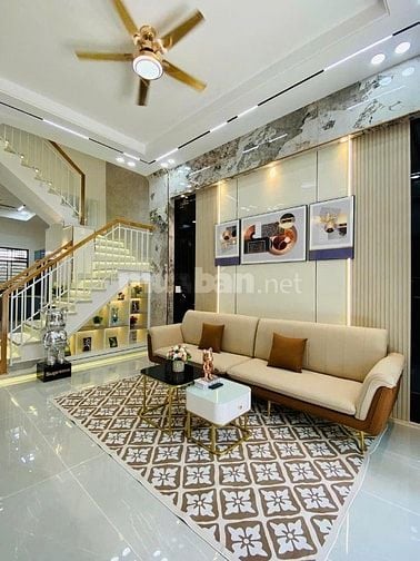 Chú Sáu cần bán nhà DT 71m2 Thạnh Lộc 19 P.Thạnh Lộc Q12 giá 3tỷ890tr