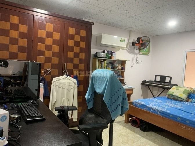 Bán gấp nhà mặt tiền kinh doanh Thái Phiên, Quận 11, 50m2, nhỉnh 9 tỷ
