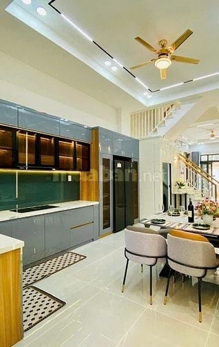 Chú Sáu cần bán nhà DT 71m2 Thạnh Lộc 19 P.Thạnh Lộc Q12 giá 3tỷ890tr