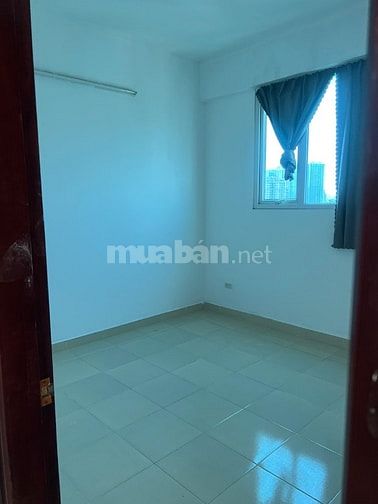 Cho thuê lâu dài căn hộ CC CT12A Hoàng cầu nhà mới hoàn toàn không đồ 