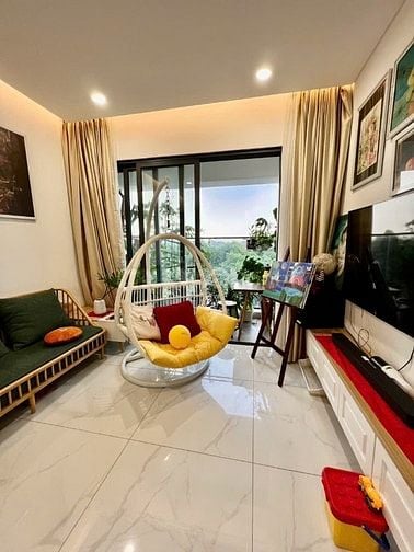Bán căn 2PN, 85m2, Diamond Plus, view công viên, ntcb, có ô xe hơi