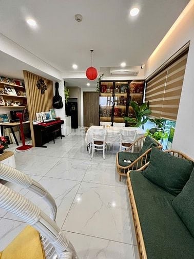 Bán căn 2PN, 85m2, Diamond Plus, view công viên, ntcb, có ô xe hơi