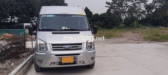 gia đình cần bán xe ford transit 16c 8/2017