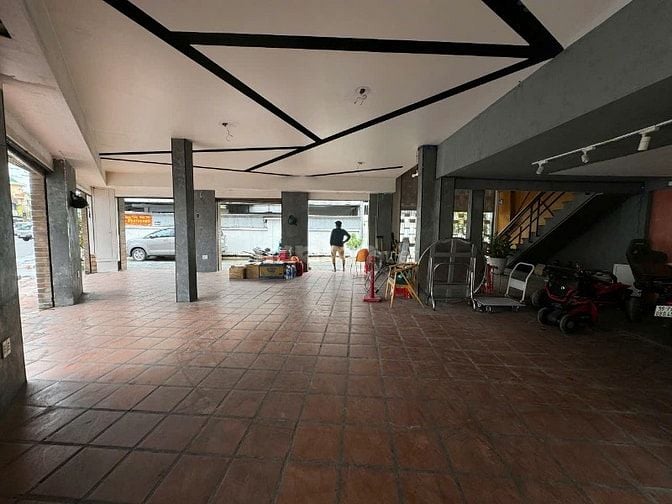 CHO THUÊ NHÀ GÓC 2 MẶT TIỀN – ĐƯỜNG HOÀNG VIỆT, TÂN BÌNH 