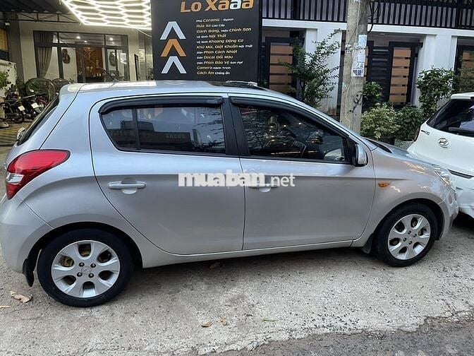 Hyundai i20 2011  - 160000 km