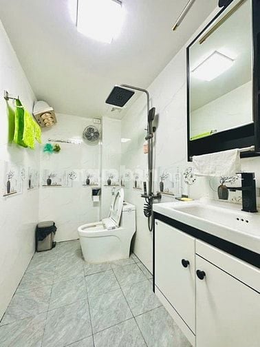 VỊ TRÍ ĐẸP, NGÕ NÔNG, Ô TÔ ĐỖ CỔNG, BA BƯỚC RA HỒ 