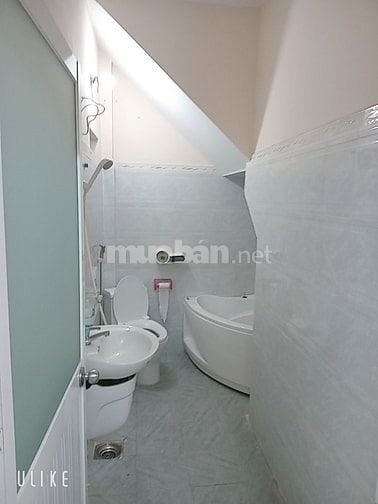 Cho thuê nhà nguyên căn mặt tiền đường Dương Văn Dương