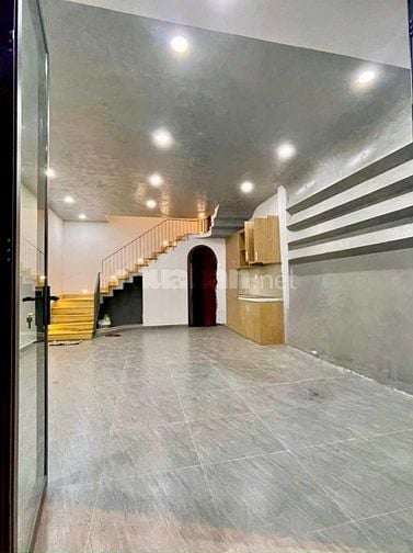 NHÀ ĐẸP 4 LẦU HẺM 7M CHỈ CÁCH MT HẬU GIANG 20M