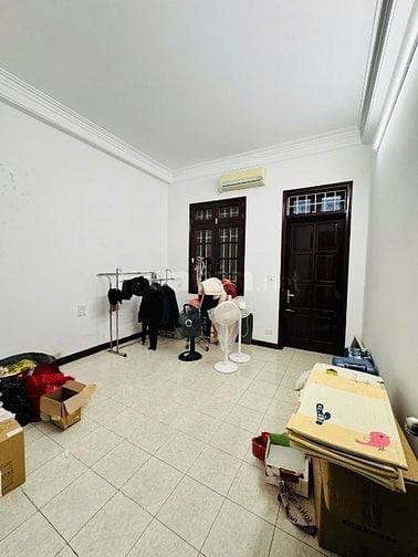 PHÂN LÔ TRUNG KÍNH LỚN, Ô TÔ VÀO NHÀ, 63M2, MT 4M, GIÁ CHỈ NHỈNH 18 TỶ