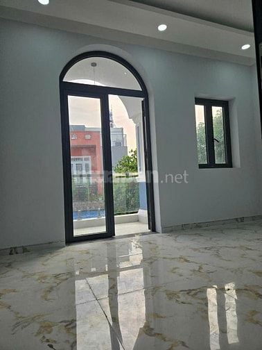 5 TỶ, NHÀ MỚI CÁU, 3 TẦNG, 4PN, HXH, PHƯỚC THIỆN, SÁT VINHOMES QUẬN 9