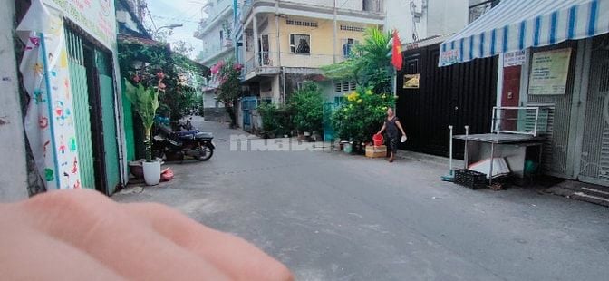 Can Ban Nha Cc Ngay Trung tam Quan 10 