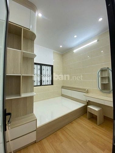 CH Tập Thể Tân Mai 76m2, 2 Ngủ - Chỉ việc xách quần áo về ở 2 tỷ 6