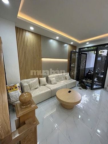 Kẹt bán nhà 4lau,4PN,40m,Hoàng Hoa Thám,Bình Thạnh,Full nthất,hơn 7ty 