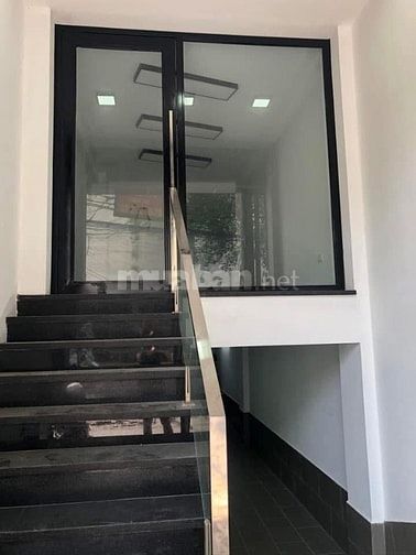 Cho thuê nhà mặt phố Hoàng Hoa Thám 