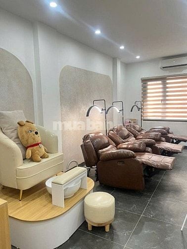 Cho thuê nhà mặt phố Hoàng Hoa Thám 