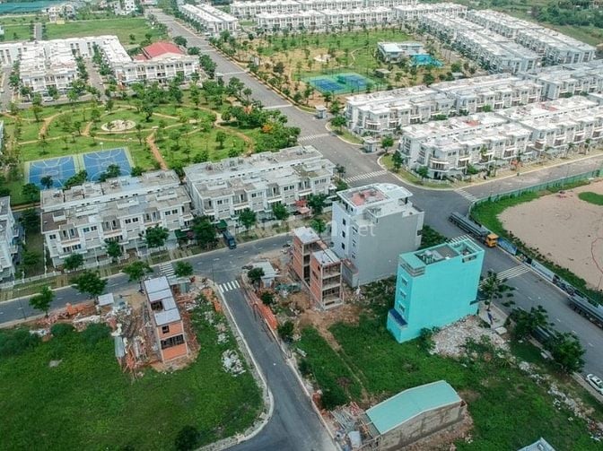 Đất nền KDC Phong Phú 4, giá rẻ bất ngờ, sổ hồng riêng từng nền