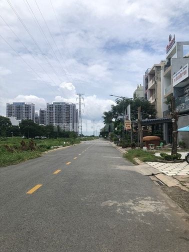 Đất nền KDC Phong Phú 4, giá rẻ bất ngờ, sổ hồng riêng từng nền