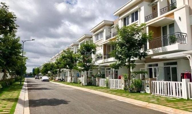 Đất nền KDC Phong Phú 4, giá rẻ bất ngờ, sổ hồng riêng từng nền