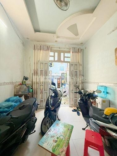 Nhà phố Mễ Cốc, Quận 8 – 3 tầng – 44m2 – SHR – Giá tốt – Vào ở ngay