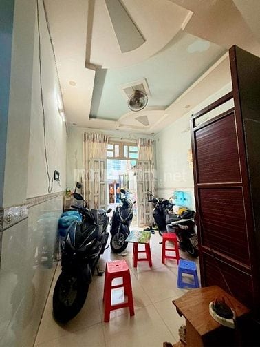 Nhà phố Mễ Cốc, Quận 8 – 3 tầng – 44m2 – SHR – Giá tốt – Vào ở ngay