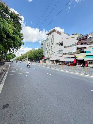 Bán gấp nhà MT Minh Phụng P.9, Quận 11, chỉ 13 tỷ, TL