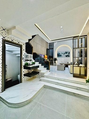 3 tỷ 550, nhà 64m² Võ Văn Tần xây 1 trệt 4 lầu. Hẻm 7m gần Vườn Chuối