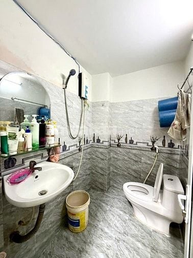 3tỷ7-Nhà-q12-64m2-lê-thị-riêng-khu dân cư an ninh gần chợ trường học