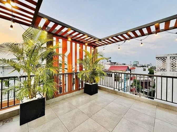 3 tỷ 550, nhà 64m² Võ Văn Tần xây 1 trệt 4 lầu. Hẻm 7m gần Vườn Chuối