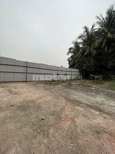 Bán mảnh đất 381,7 m2, mặt tiền 19,36m, sát khu đô thị Pháp Vân, HM