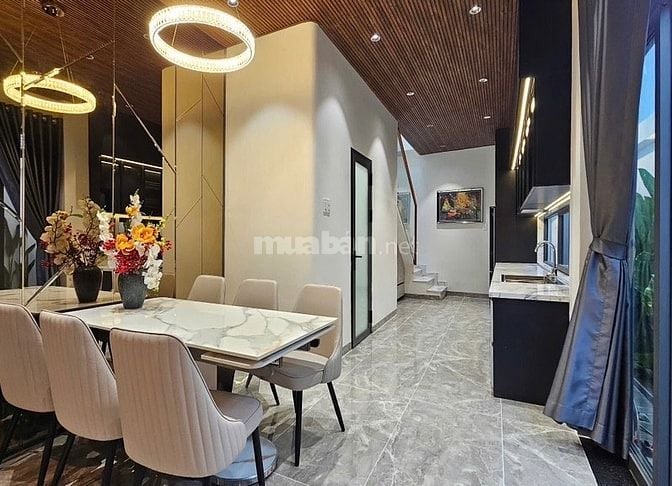 Bán nhà mới đẹp long lanh trung tâm quận 7, giáp Phú Mỹ Hưng, chỉ 6.x