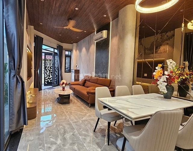 Bán nhà mới đẹp long lanh trung tâm quận 7, giáp Phú Mỹ Hưng, chỉ 6.x