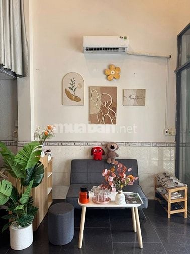 CẦN SANG NHUỢNG lại Spa Gội đầu dưỡng sinh, chăm sóc da và phun xăm 